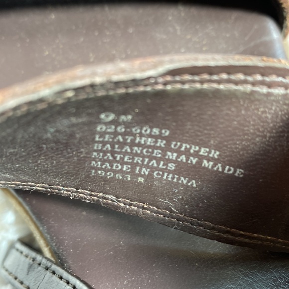 Womens Brown strap wedge sandals, size 9M - Picture 9 of 9